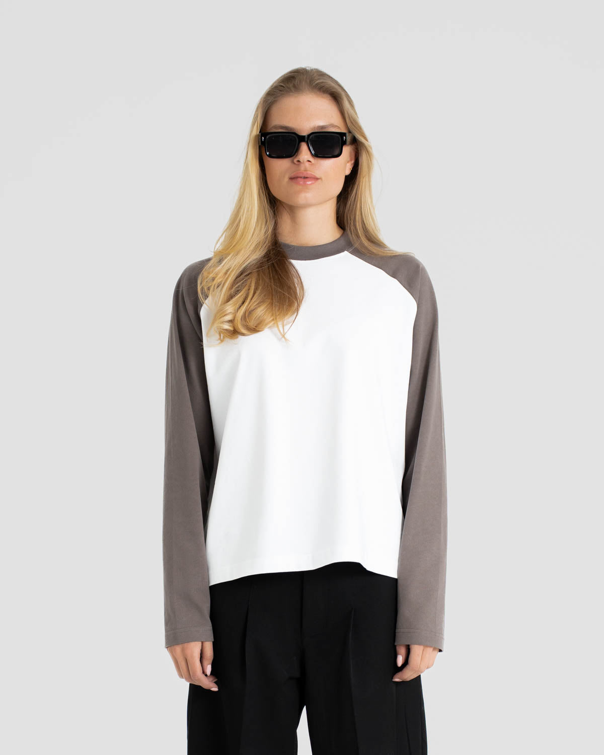 Raglan Longsleeve T-shirt White/Grey